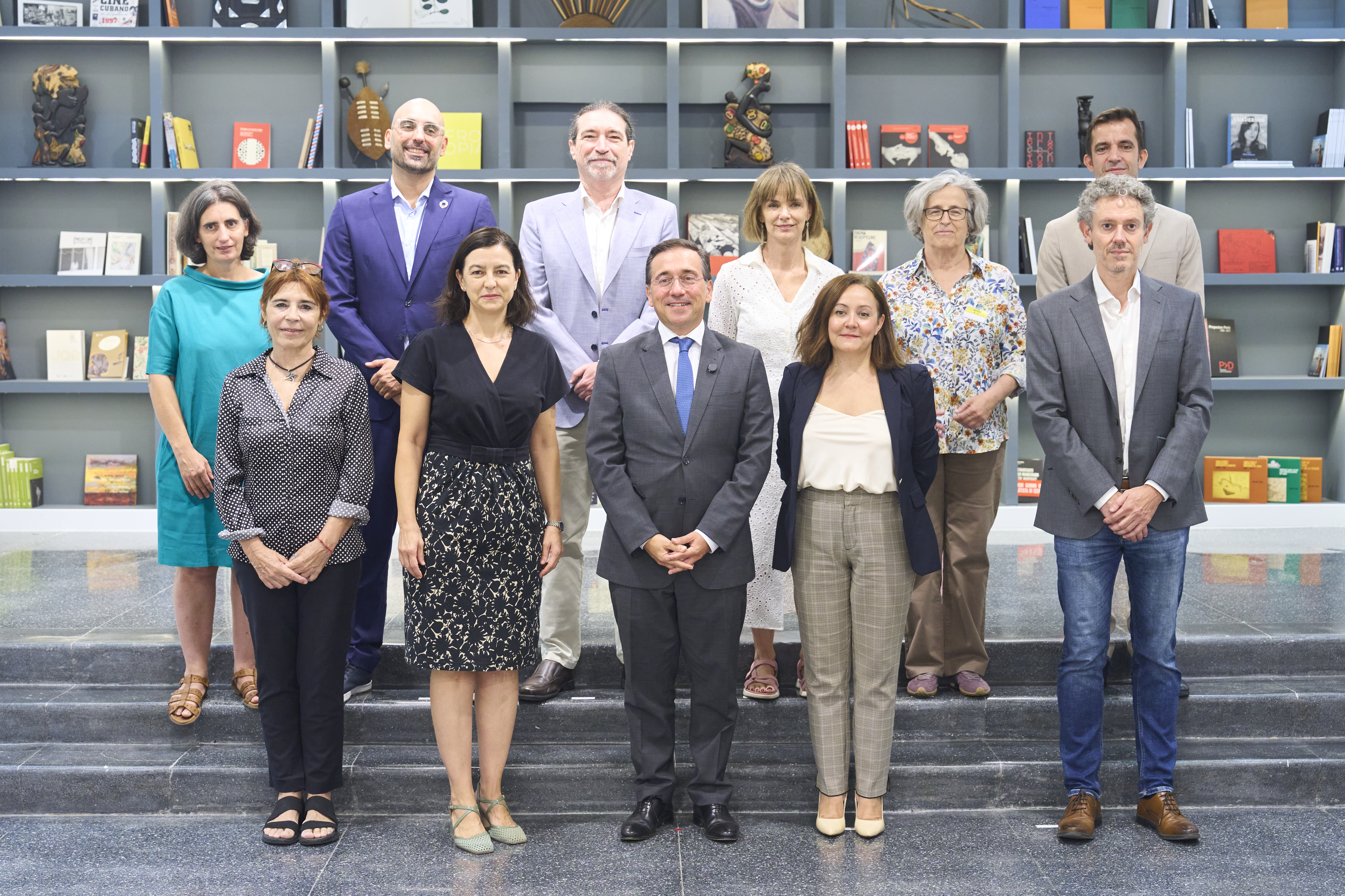 Albares agradece su labor a los 2.200 cooperantes españoles que trabajan por el desarrollo sostenible en todo el mundo